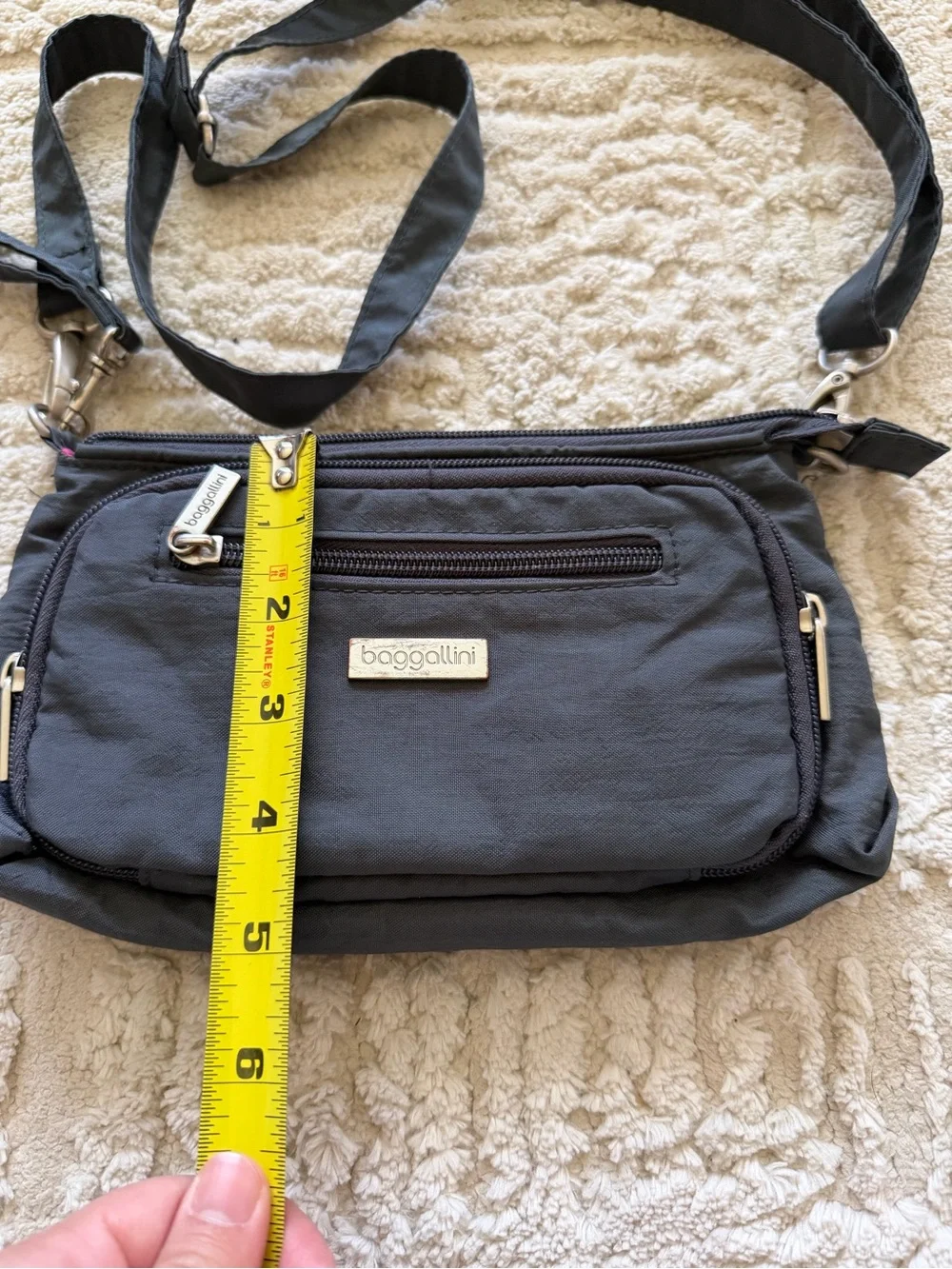 Baggallini Grey Small Crossbody Wristlet